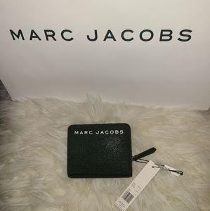 MARC JACOBS wallet nwt